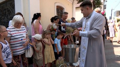 Яблучний Спас 2026: як у Вінниці віряни відзначили Преображення Господнє Яблучний Спас 2026: як у Вінниці віряни відзначили Преображення Господнє