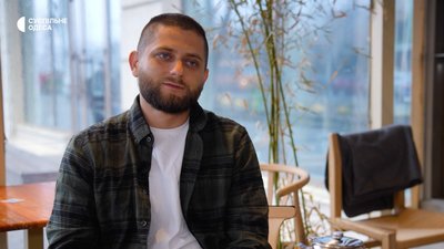 "Думав, нас розстріляють": моряк з Одеси про 14 місяців полону у єменських хуситів "Думав, нас розстріляють": моряк з Одеси про 14 місяців полону у єменських хуситів