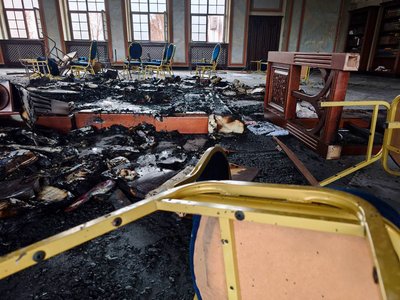 Садгірська синагога у Чернівцях, після пожежі Садгірська синагога у Чернівцях, після пожежі