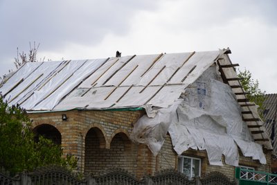 "З хати виходиш і слухаєш — літають чи ні". Що розповідають жителі прифронтової Богданівки на Дніпропетровщині "З хати виходиш і слухаєш — літають чи ні". Що розповідають жителі прифронтової Богданівки на Дніпропетровщині