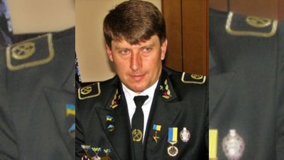 Очільник комуністичної партії та директори підприєсмтв. Кого з політиків Донбасу позбавили держнагород Очільник комуністичної партії та директори підприєсмтв. Кого з політиків Донбасу позбавили держнагород