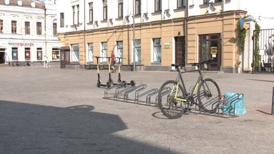 У Житомирі після випадку збиття дитини самокатом хочуть запровадити штрафи для порушників У Житомирі після випадку збиття дитини самокатом хочуть запровадити штрафи для порушників
