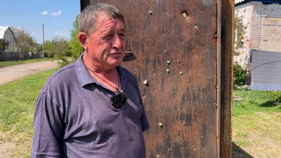 Без магазину, аптеки й автобуса: як живуть 86 людей в Адамівці на Донеччині Без магазину, аптеки й автобуса: як живуть 86 людей в Адамівці на Донеччині