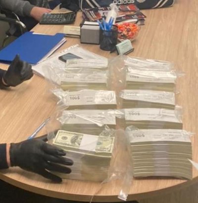 Намагалися продати комунальну ділянку за мільйон доларів. У Києві судитимуть учасників злочинної групи Намагалися продати комунальну ділянку за мільйон доларів. У Києві судитимуть учасників злочинної групи