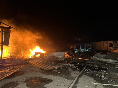 Вісім безпілотників атакували Суми: пошкоджені два підприємства