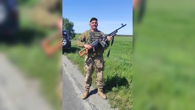 Солдат Віктор Колос, з яким попрощалися на Чернігівщині Солдат Віктор Колос, з яким попрощалися на Чернігівщині