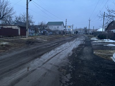 У Південноукраїнську жителі зібрали понад 1000 підписів для ремонту дороги до пункту видачі води У Південноукраїнську жителі зібрали понад 1000 підписів для ремонту дороги до пункту видачі води