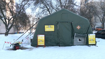 Підзарядити телефон та зігрітися: як працюють мобільні пункти незламності на Черкащині Підзарядити телефон та зігрітися: як працюють мобільні пункти незламності на Черкащині