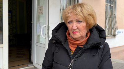 "Терпіти немає сил". "Янголи спасіння" евакуюють людей з Костянтинівки "Терпіти немає сил". "Янголи спасіння" евакуюють людей з Костянтинівки