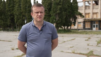 Семенівка на Чернігівщині: через дронів-ждунів заховали автівки та пересіли на велосипеди Семенівка на Чернігівщині: через дронів-ждунів заховали автівки та пересіли на велосипеди