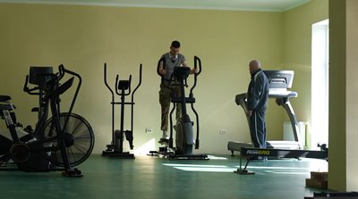 "Я – залежний. Це моя хвороба": історія ветерана зі Стрия, який проходить реабілітацію від залежності "Я – залежний. Це моя хвороба": історія ветерана зі Стрия, який проходить реабілітацію від залежності