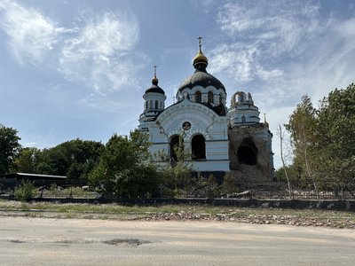 Люди обстріли армія РФ життя фронт пошкоджений російським обстрілом храм Різдва Пресвятої Богородиці селище Новоекономічне Донецька область 21 серпня 2024 рік Люди обстріли армія РФ життя фронт пошкоджений російським обстрілом храм Різдва Пресвятої Богородиці селище Новоекономічне Донецька область 21 серпня 2024 рік