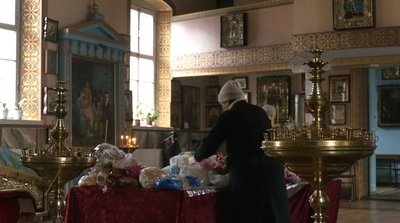 "Ділимося усім": у черкаському храмі віряни збирають допомогу для військових "Ділимося усім": у черкаському храмі віряни збирають допомогу для військових