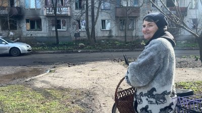 Олена жителька Білицького Донецька область