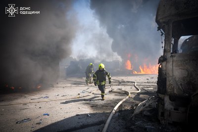 В Одесі пролунали вибухи: що відомо про атаку РФ В Одесі пролунали вибухи: що відомо про атаку РФ