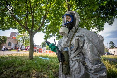 У Києві провели навчання на випадок хімічної загрози У Києві провели навчання на випадок хімічної загрози