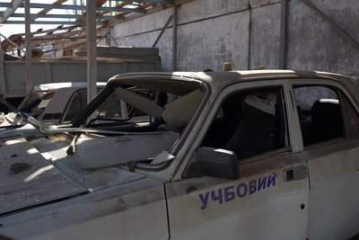Російський КАБ пошкодив близько 20 автівок у Сумах