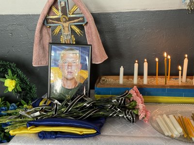 Після окупації пішла в ЗСУ: яким було прощання з 26-річною військовою Березюк на Буковині Після окупації пішла в ЗСУ: яким було прощання з 26-річною військовою Березюк на Буковині