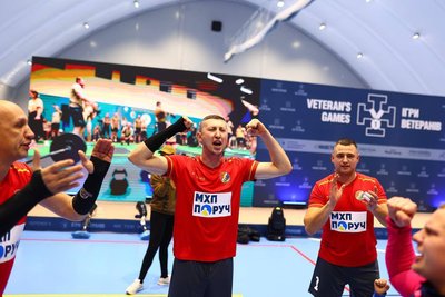 Черкаські спортсмени здобули низку нагород на "Іграх ветеранів" Черкаські спортсмени здобули низку нагород на "Іграх ветеранів"