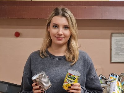 Понад 5 тисяч окопних свічок за 4 роки: старшокласники ліцею №24 Житомира допомагають ЗСУ Понад 5 тисяч окопних свічок за 4 роки: старшокласники ліцею №24 Житомира допомагають ЗСУ