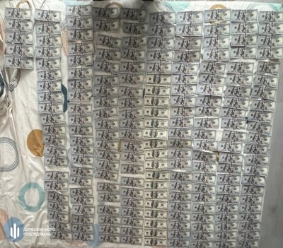 Знімав із розшуку на 3 тисяч доларів: посадовця ТЦК та СП із Вінниччини підозрюють в хабарництві Знімав із розшуку на 3 тисяч доларів: посадовця ТЦК та СП із Вінниччини підозрюють в хабарництві