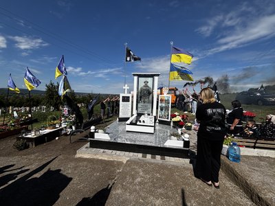 На Вінниччині відбувся автопробіг у пам'ять про полеглого Владислава Каспрука На Вінниччині відбувся автопробіг у пам'ять про полеглого Владислава Каспрука