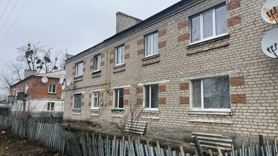 Двоповерховий будинок у Златополі Двоповерховий будинок у Златополі