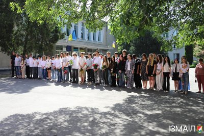 В Ізмаїлі відкрили меморіальну дошку загиблому десантнику Руслану Кононенку В Ізмаїлі відкрили меморіальну дошку загиблому десантнику Руслану Кононенку