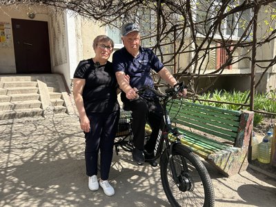 "Обстріляли наш будинок": історія родини із Донеччини, яка жила під обстрілами "Обстріляли наш будинок": історія родини із Донеччини, яка жила під обстрілами