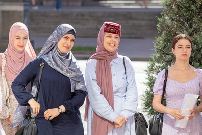 У Києві підняли кримськотатарський прапор