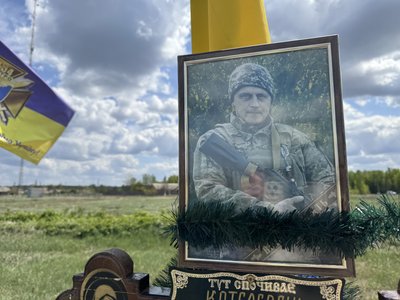 "Попросив мене бути з мамою": син розповів про батька, який загинув у Курській області