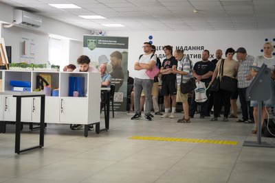 Не довіряють Резерв+. Чому в ЦНАПах Дніпра — черги на оновлення даних Не довіряють Резерв+. Чому в ЦНАПах Дніпра — черги на оновлення даних