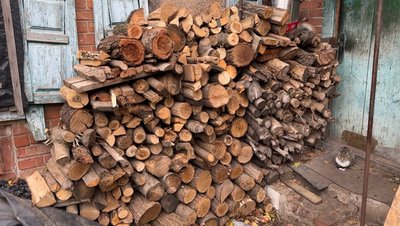 життя люди дрова село Іжевка Костянтинівська громада Донецька область 11 листопада 2024 рік