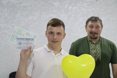 В Охтирці для випускників влаштували свято в укритті
