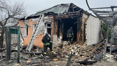 Наслідки влучання "Шахеда" по Холодногірському району Харкова Наслідки влучання "Шахеда" по Холодногірському району Харкова