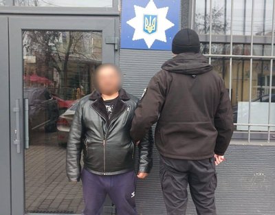 Знущався з коня: закарпатця підозрюють у жорстокому поводженні з тваринами Знущався з коня: закарпатця підозрюють у жорстокому поводженні з тваринами