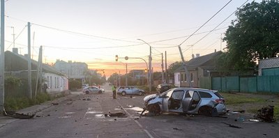У Житомирі в ДТП травмувалися троє людей, одного з водіїв розшукують У Житомирі в ДТП травмувалися троє людей, одного з водіїв розшукують