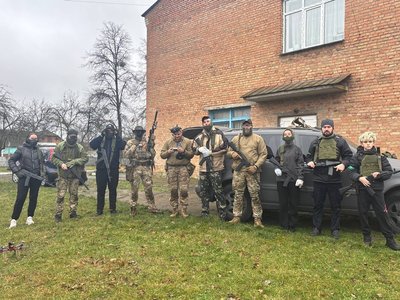У селі Красівка Бердичівської громади провели вишкіл із тактики ведення бою У селі Красівка Бердичівської громади провели вишкіл із тактики ведення бою