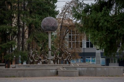 В якому стані фонтан на майдані Незалежності у Полтаві: фоторепортаж В якому стані фонтан на майдані Незалежності у Полтаві: фоторепортаж