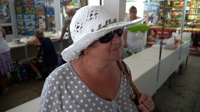 Як торгують на ринках Чернігова у спеку, чи безпечно там купувати продукти Як торгують на ринках Чернігова у спеку, чи безпечно там купувати продукти