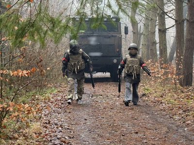 На Львівщині підрозділ Нацгвардії "Тінь Лева" показав як працюють оператори БпЛА На Львівщині підрозділ Нацгвардії "Тінь Лева" показав як працюють оператори БпЛА