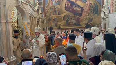Освятили престол у соборі: на Черкащині відзначили річницю перепоховання Тараса Шевченка Освятили престол у соборі: на Черкащині відзначили річницю перепоховання Тараса Шевченка