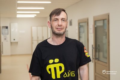 Переніс понад 10 операцій: історія добровольця та ветерана ЗСУ, який відновлюється у Дніпрі