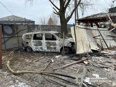 Пошкоджені будинки та автомобіль: наслідки російської атаки фіксують у кількох районах Київщини Пошкоджені будинки та автомобіль: наслідки російської атаки фіксують у кількох районах Київщини