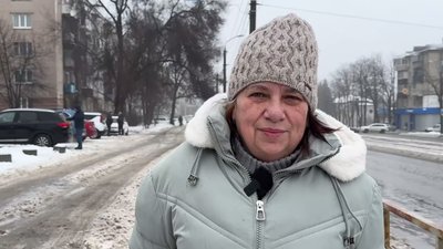 "Ідеш – дуже слизько". Дніпро бореться з ожеледецею "Ідеш – дуже слизько". Дніпро бореться з ожеледецею