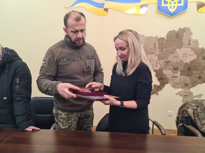 На Одещині сім’ям загиблих прикордонників вручили державні нагороди На Одещині сім’ям загиблих прикордонників вручили державні нагороди