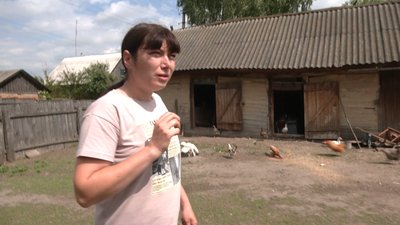 "Не можна було на вулицю вийти. Страшно було": як родина виїхала з села на Чернігівщині, що за 10 кілометрів з Росією "Не можна було на вулицю вийти. Страшно було": як родина виїхала з села на Чернігівщині, що за 10 кілометрів з Росією