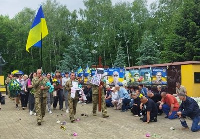 Втрати Черкащини: у Багачевому попрощалися з полеглим захисником Втрати Черкащини: у Багачевому попрощалися з полеглим захисником