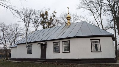 На Житомирщині релігійна громада села заявила про вихід з УПЦ МП і перехід до ПЦУ — на місце викликали поліцію На Житомирщині релігійна громада села заявила про вихід з УПЦ МП і перехід до ПЦУ — на місце викликали поліцію