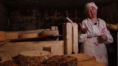 Бечко, сири, дозрівання, Хороцеве, Гуцульщина Бечко, сири, дозрівання, Хороцеве, Гуцульщина